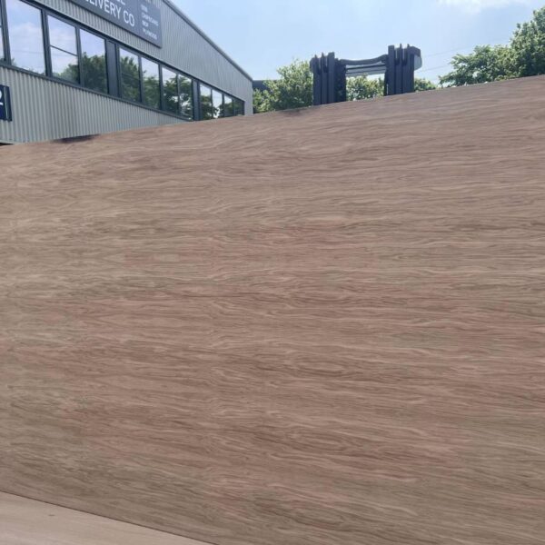 Damaged Stock 19mm Oak Veneered MDF 2 Sides Crown Cut A/B Grade 2440mm x 1220mm (8' x 4')