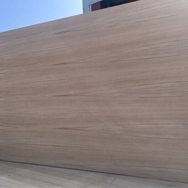 Damaged Stock 19mm Oak Veneered MDF 2 Sides Crown Cut A/B Grade 2440mm x 1220mm (8' x 4')