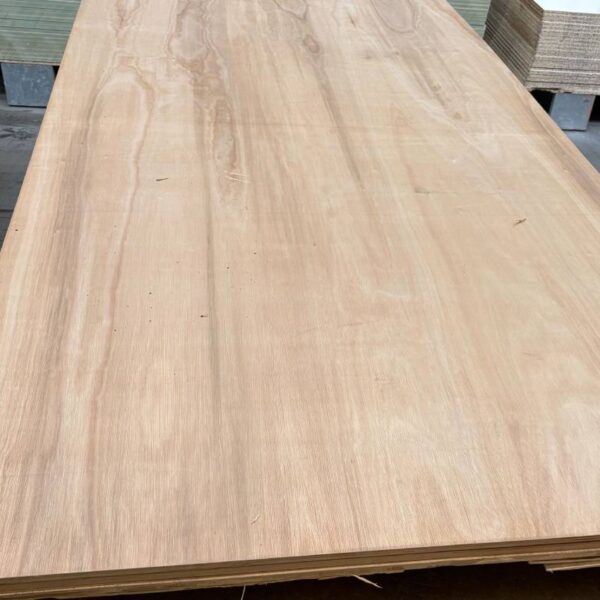 Damaged Stock 12mm Chinese Hardwood Q Mark External Grade Plywood B/BB CE2+ 2440mm x 1220mm (8' x 4')