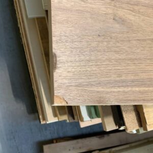 SM9158 Damaged Stock 19mm Black Walnut Veneered MDF 2 8