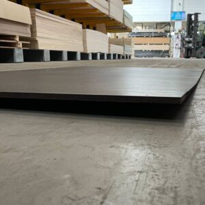 12mm EucalyptusPoplar Core Anti Slip Mesh Phenolic Faced Film bowed 2