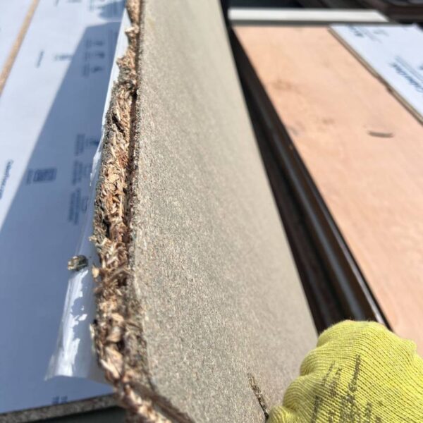 Damaged Stock 18mm CaberDek P5 Tongue and Groove Moisture Resistant Chipboard Flooring TG4 2400mm x 600mm (8' x 2')  FSC®