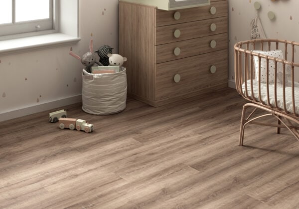 8mm Laminated Flooring Banff Oak 1331mm x 194mm (2,07m2 Pack)