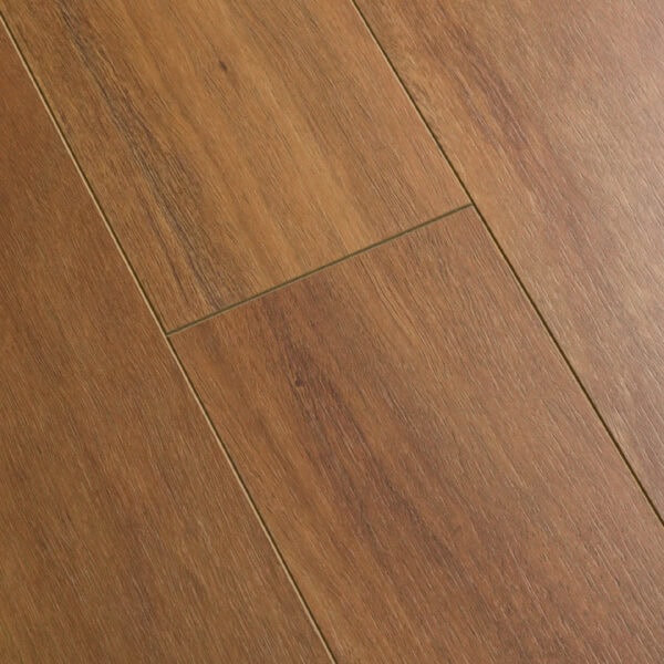 8mm Laminated Flooring Golden Selena Oak 1310mm x 132mm (1,73m2 Pack)