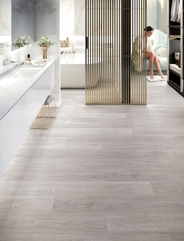 12mm Laminated Flooring Grey Kalmar Oak 1331mm x 194mm (1.55m2 Pack)