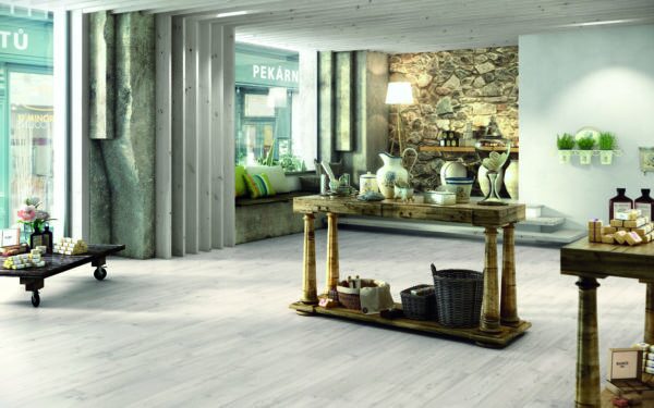 8mm Laminated Flooring Lofoten Pine 1331mm x 194mm (2,07m2 Pack)