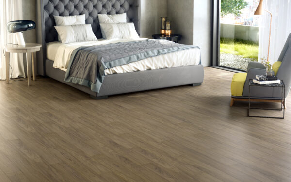 8mm Laminated Flooring Majestic Walnut 1310mm x 132mm (1,73m2 Pack)
