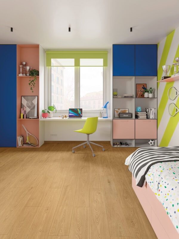 12mm Laminated Flooring Golden Viena Oak 1331mm x 194mm (1.55m2 Pack)