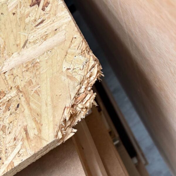 Damaged Stock 11mm OSB 3 Board 2440mm x 1220mm (8' x 4') FSC®