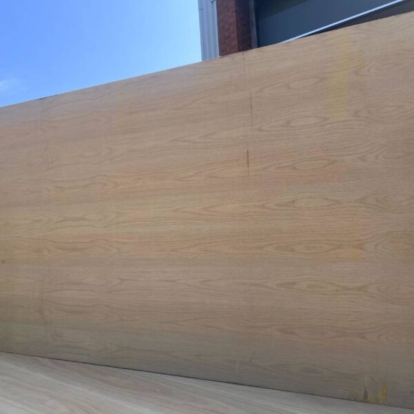 Damaged Stock 16mm Oak Veneered MDF 2 Sides Crown Cut A/B Grade 2440mm x 1220mm (8' x 4')