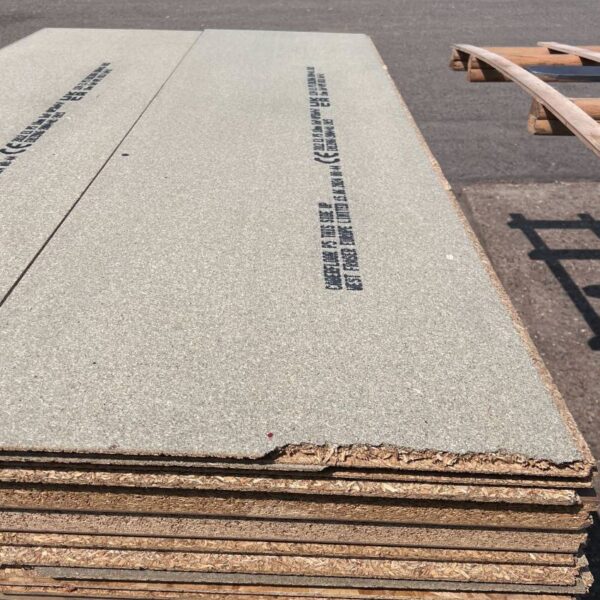 Damaged Stock 18mm Caberfloor P5 Tongue And Groove Moisture Resistant Chipboard Flooring TG4E 2400mm x 600mm (8' x 2') FSC®