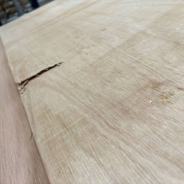 Damaged Stock 18mm Chinese Eucalyptus Face Poplar Core External Grade Plywood B/BB CE2+ 2440mm x 1220mm (8′ X 4′)