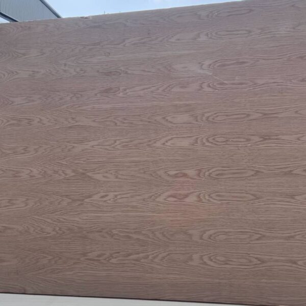 Damaged Stock 19mm Oak Veneered Birch Plywood 2 Sides Crown Cut A/B Grade 2440mm x 1220mm (8' x 4')