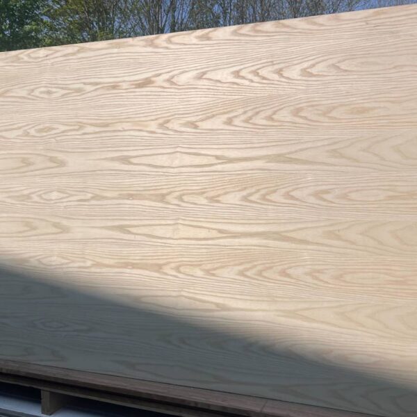 Damaged Stock 19mm Pine Veneered MDF 2 Sides Crown Cut A/B Grade 2440mm x 1220mm (8' x 4')