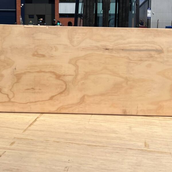 Damaged Stock 22mm Chilean Tongue & Groove Radiata Pine Softwood Plywood B/C TG4 2425mm x 600mm FSC®