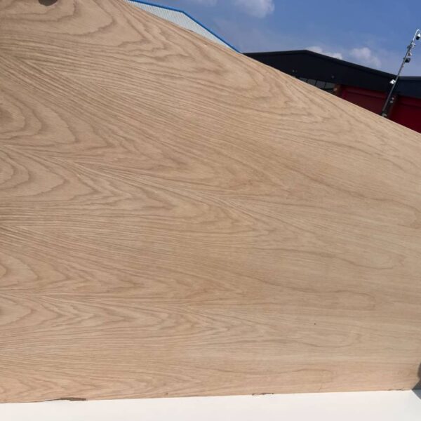 Damaged Stock 26mm Oak Veneered MDF 2 Sides Crown Cut A/B Grade 2440mm x 1220mm (8' x 4')