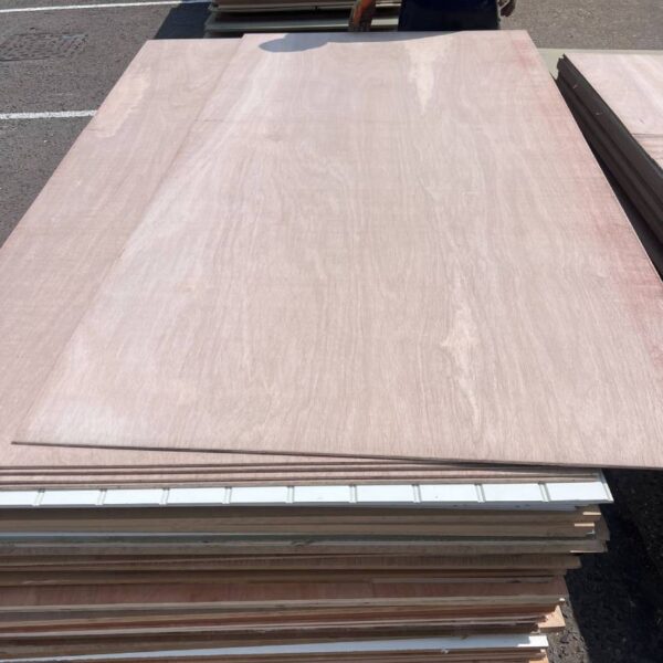 Damaged Stock 6mm Far Eastern Marine Grade Plywood 2440mm x 1220mm (8' x 4') BS1088