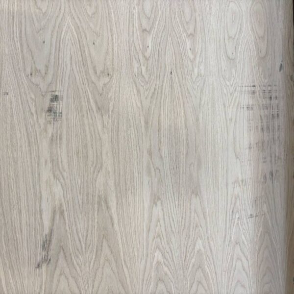 Damaged Stock 19mm Oak Veneered Birch Plywood 2 Sides Crown Cut A/B Grade 2440mm x 1220mm (8' x 4')
