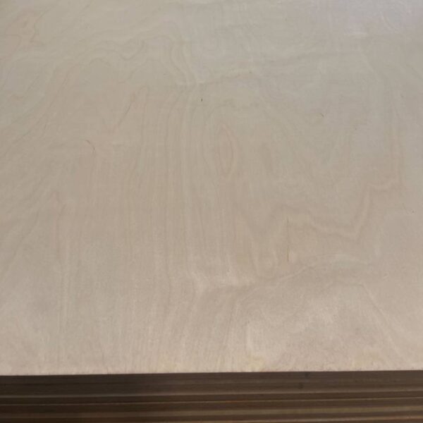 18mm Oversanded Birch Plywood Throughout B/BB 3050mm x 1220mm (10′ x 4′) FSC®