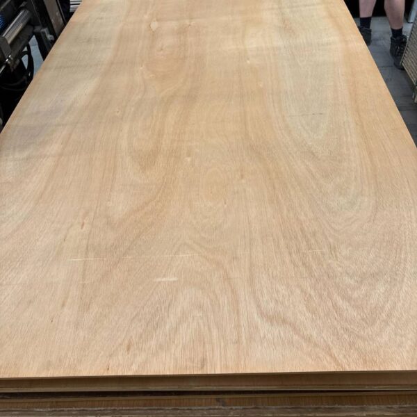 Damaged Stock 9mm Chinese Hardwood Q Mark External Grade Plywood B/BB CE2+ 2440mm x 1220mm (8' x 4')